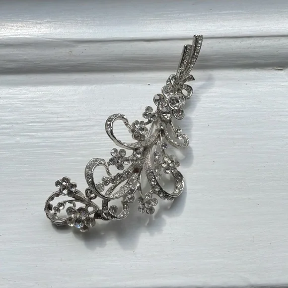 Vintage Brooch Bling Diamanté Leaf Floral Design - Costume Jewellery - Picture 6 of 16